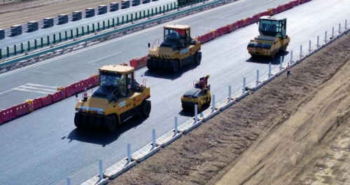 G30連霍高速哈密至吐峪溝段改擴(kuò)建工程取得重要進(jìn)展